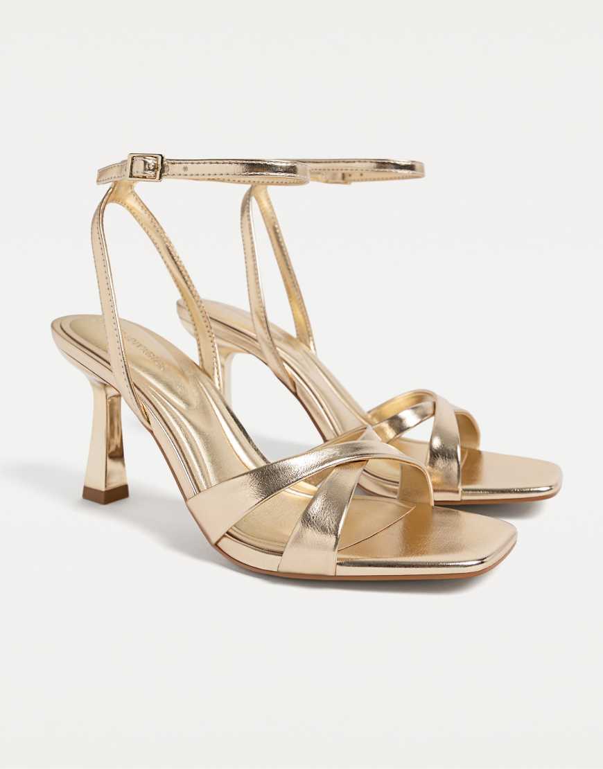 Stradivarius - Sandaletten in Gold mit Stilettoabsatz-Goldfarben von Stradivarius