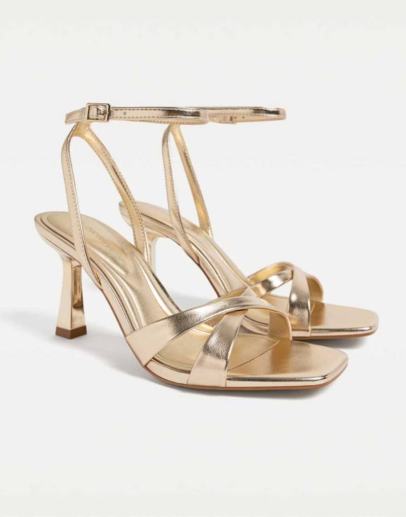 Stradivarius - Sandaletten in Gold mit Stilettoabsatz-Goldfarben von Stradivarius