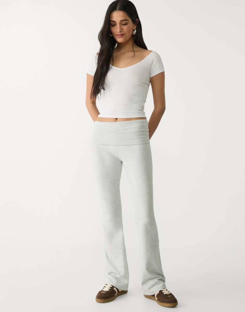 Stradivarius - Schlag-Leggings in Grau meliert von Stradivarius