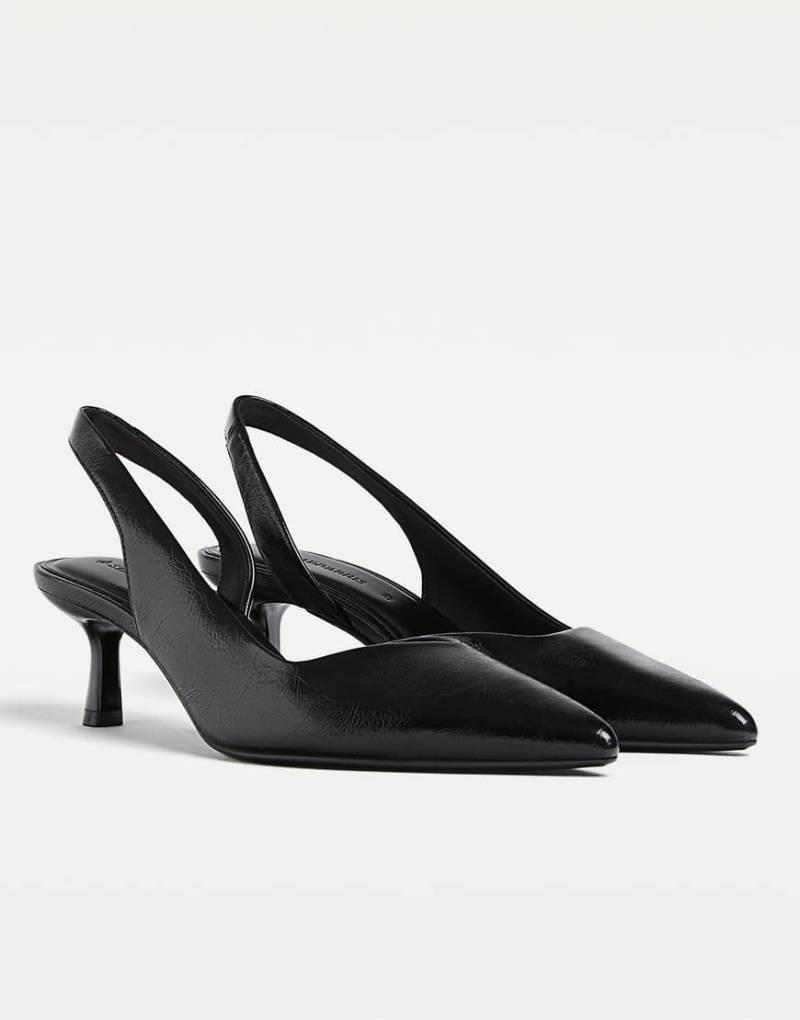 Stradivarius - Schuhe in Schwarz mit Kitten-Heel-Absatz und Fersenriemen von Stradivarius