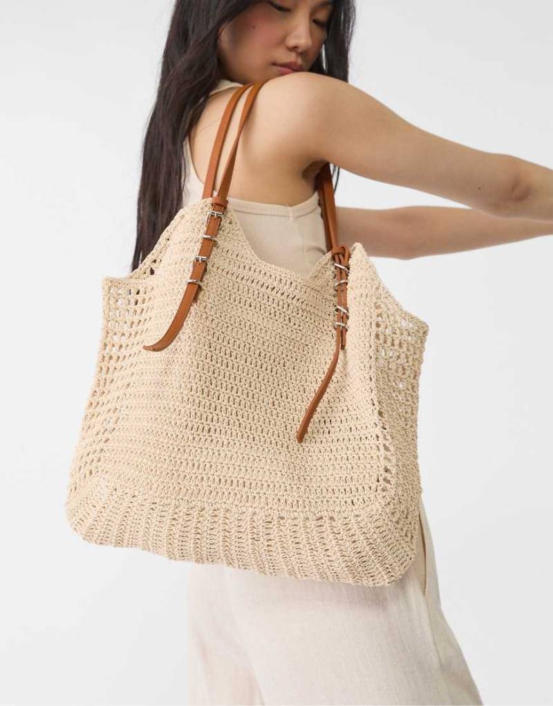 Stradivarius - Schultertasche aus Häkelstrick in Ecru-Weiß von Stradivarius