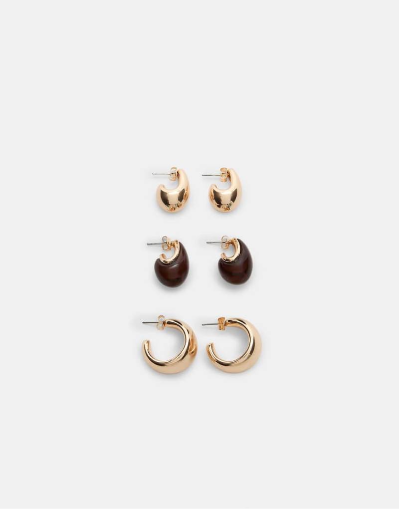 Stradivarius - Set mit 3 Paar kleinen, voluminösen Ohrringen in Braun-Brown von Stradivarius