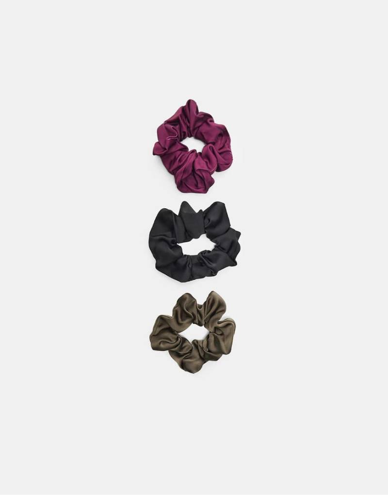 Stradivarius - Set mit 3 Scrunchie-Haargummis in Lila Stradivarius - Set mit 3 Scrunchie-Haargummis in Lila von Stradivarius