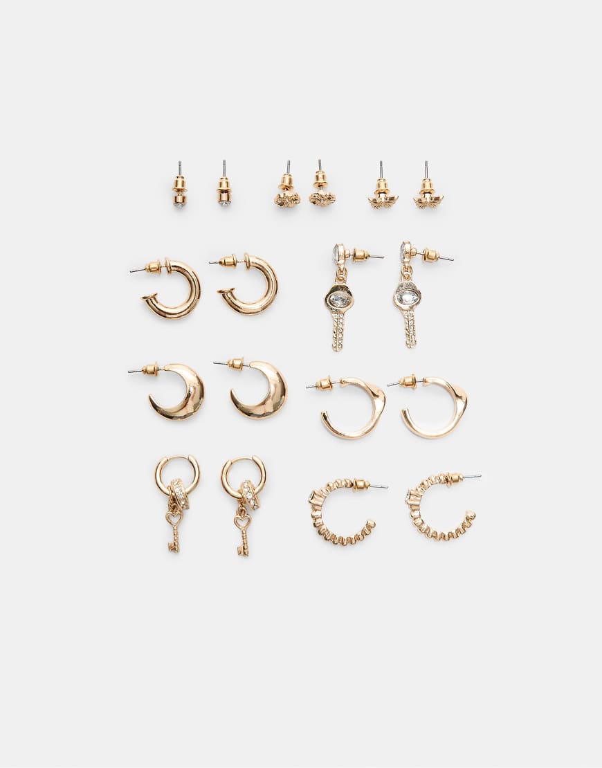 Stradivarius - Set mit 9 Paar glänzenden Ohrringen in Gold-Optik-Gelb von Stradivarius