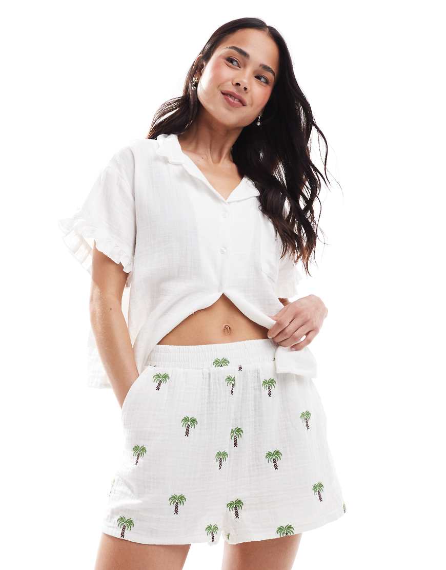 Stradivarius - Shorts mit Palmenmuster-Bunt von Stradivarius