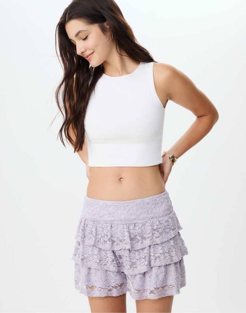 Stradivarius - Skort aus weich fallender Spitze in Flieder-Lila von Stradivarius