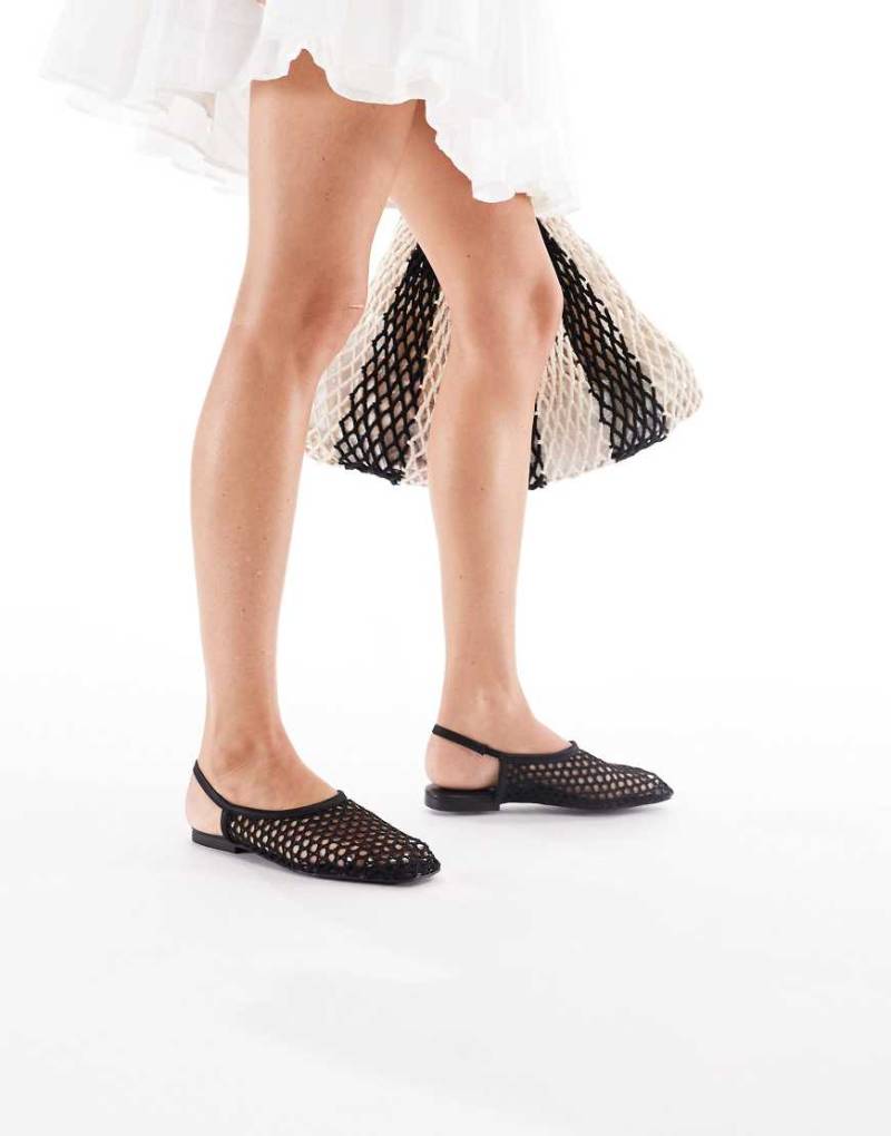 Stradivarius - Spitze Ballerinas in Schwarz mit gewebtem Lochmuster von Stradivarius