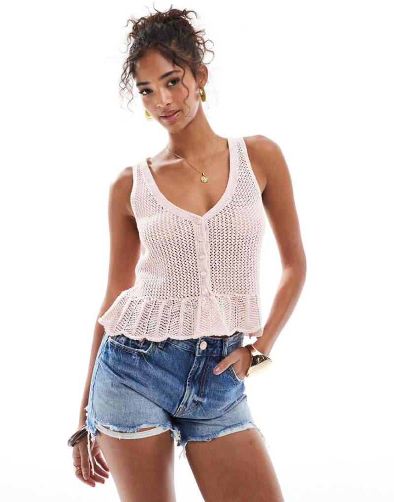 Stradivarius - Strick-Trägertop in Rosa mit Rüschensaum von Stradivarius