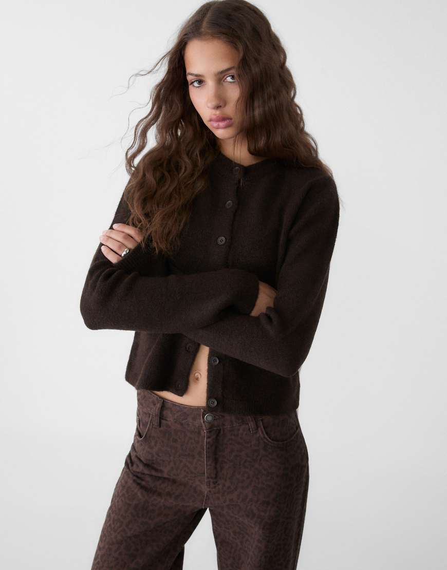 Stradivarius - Strickjacke in Braun von Stradivarius
