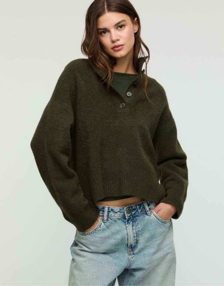 Stradivarius - Strickpullover in Grün mit Knopfleiste von Stradivarius