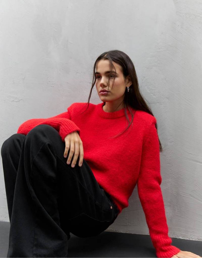 Stradivarius - Strickpullover in Rot mit Schulterpolstern Stradivarius - Strickpullover in Rot mit Schulterpolstern von Stradivarius