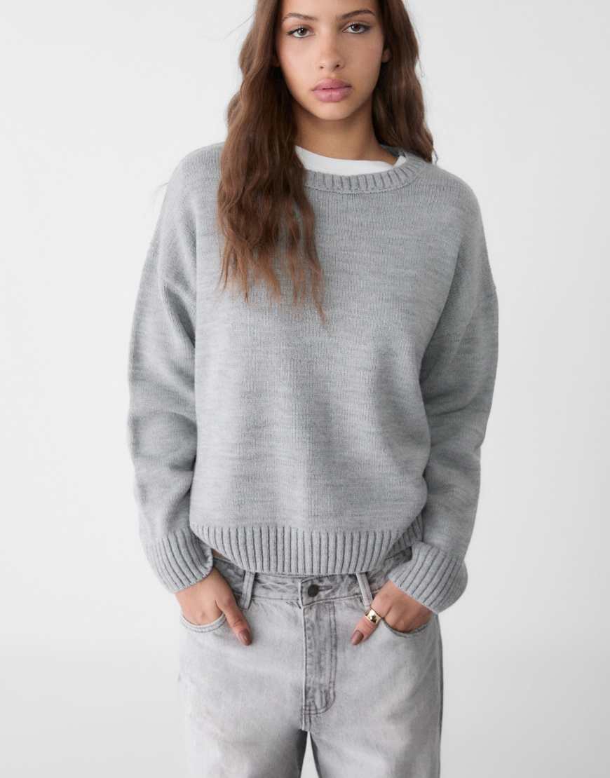 Stradivarius - Strickpullover in grau meliert mit Rundhalsausschnitt Stradivarius - Strickpullover in grau meliert mit Rundhalsausschnitt von Stradivarius