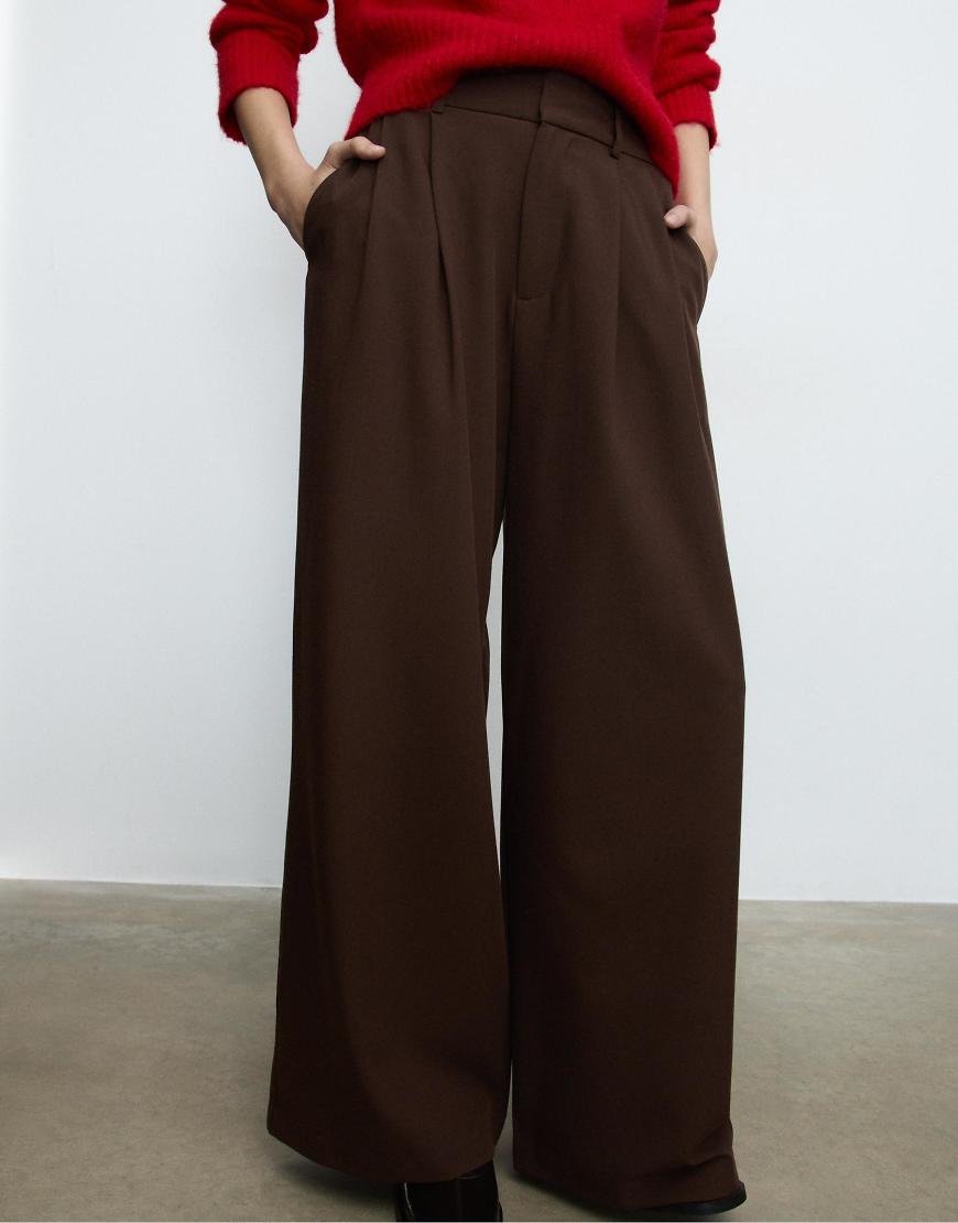 Stradivarius - Superweite Hose in Braun mit verstellbarem Bund-Brown von Stradivarius