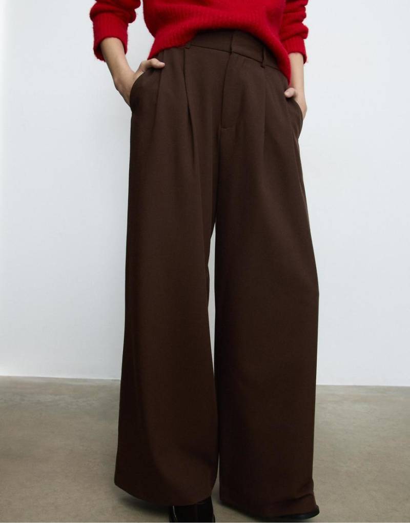 Stradivarius - Superweite Hose in Braun mit verstellbarem Bund-Brown von Stradivarius