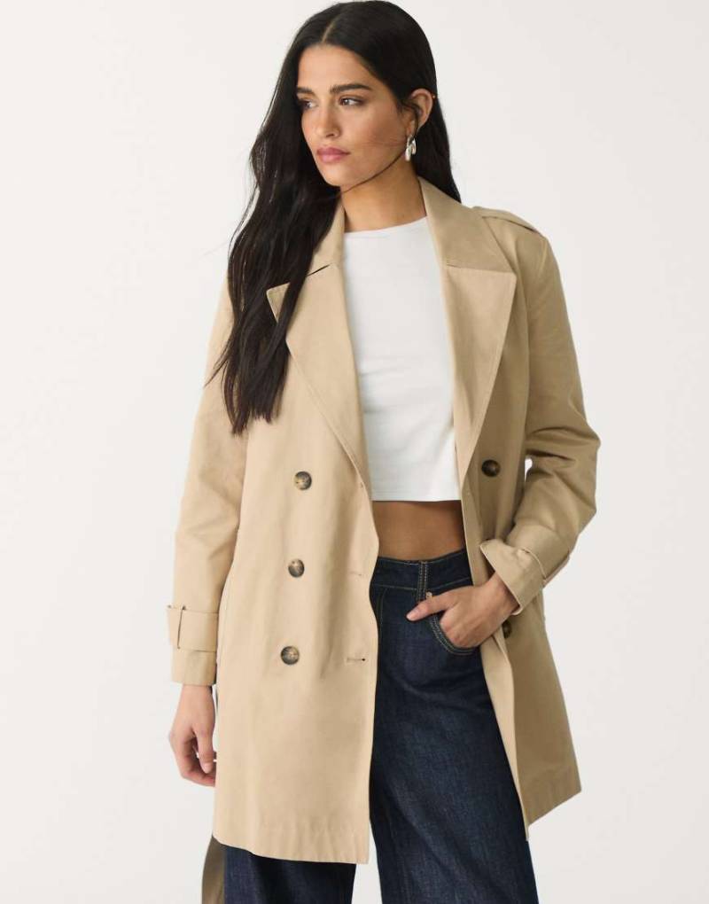 Stradivarius - - Trenchcoat in Steinbeige mit Bindegürtel-Neutral von Stradivarius