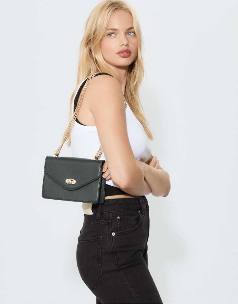 Stradivarius - Umhängetasche in Khaki mit Verschluss-Grün von Stradivarius