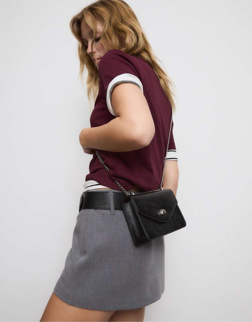 Stradivarius - Umhängetasche in Schwarz mit Verschluss von Stradivarius