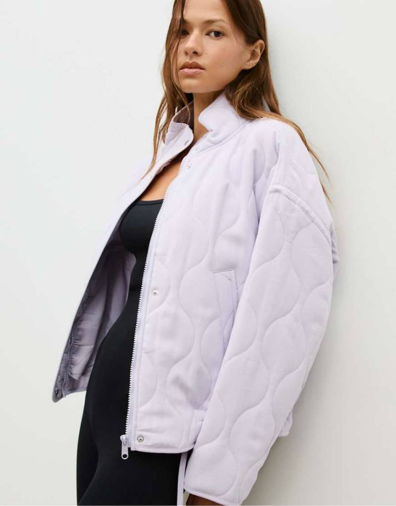 Stradivarius - Wattierte Jacke in Flieder-Lila Stradivarius - Wattierte Jacke in Flieder-Lila von Stradivarius