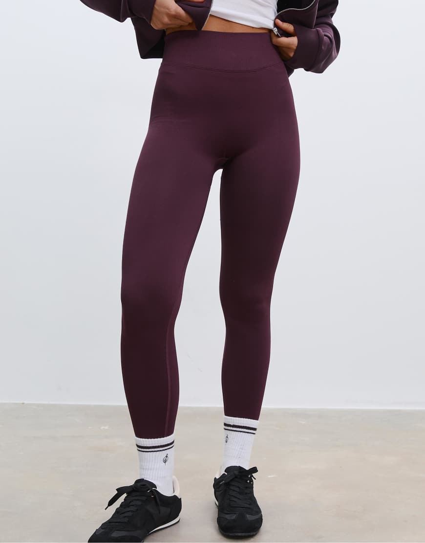Stradivarius - Weiche, figurformende Leggings in Lila mit hohem Bund von Stradivarius