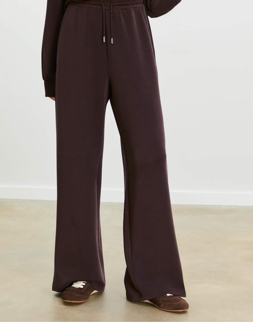 Stradivarius - Weiche Palazzo-Hose in Bronze-Brown von Stradivarius