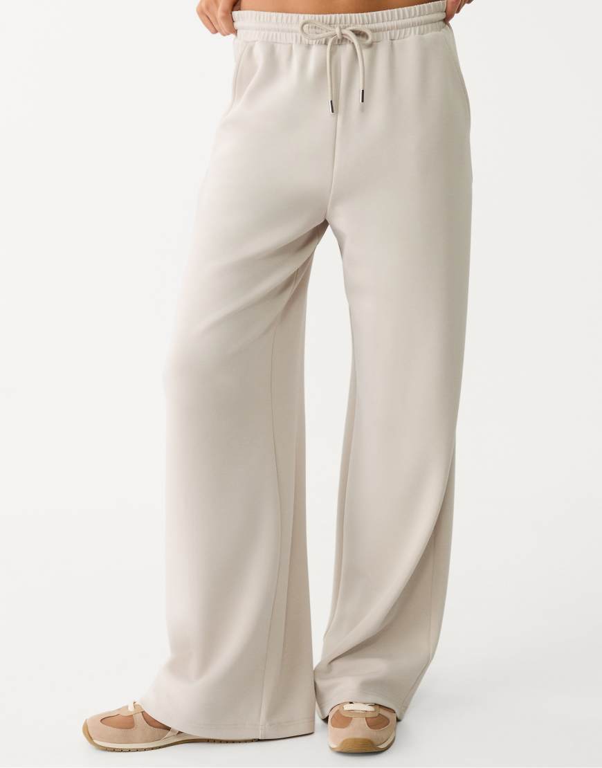 Stradivarius - Weiche Palazzo-Hose in Grau von Stradivarius