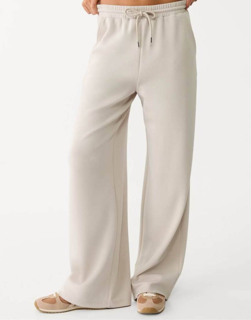 Stradivarius - Weiche Palazzo-Hose in Grau von Stradivarius