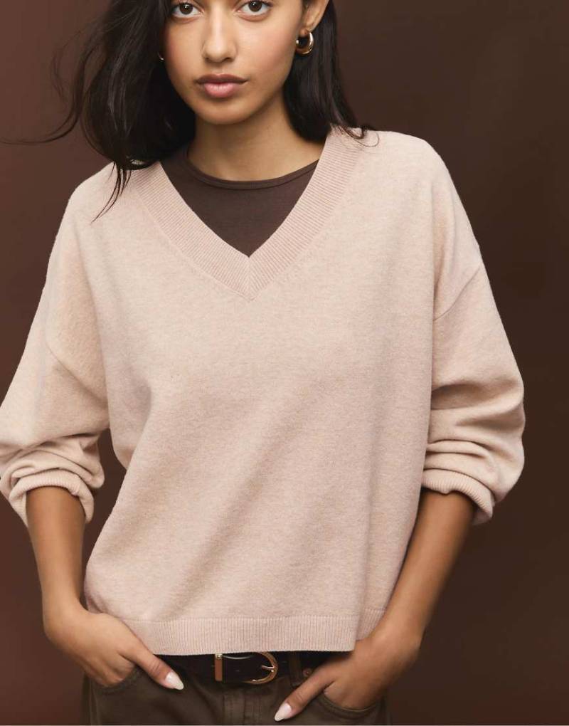 Stradivarius - Weicher Basic-Strickpullover in Beige-Neutral von Stradivarius