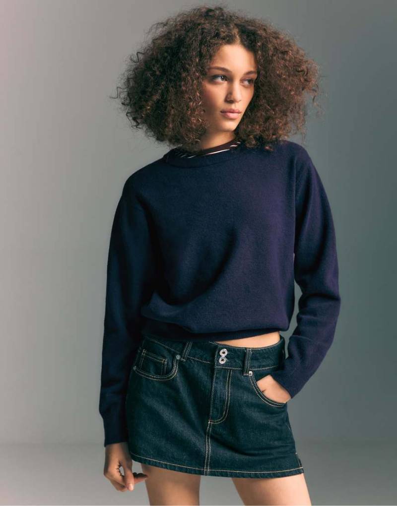 Stradivarius - Weicher Basic-Strickpullover in Marineblau von Stradivarius