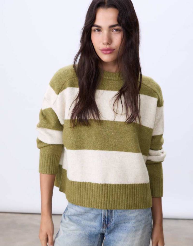 Stradivarius - Weicher Basic-Strickpullover in Olivgrün von Stradivarius