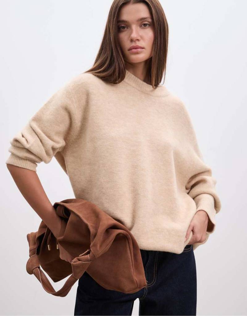 Stradivarius - Weicher Strickpullover in Beige-Neutral von Stradivarius