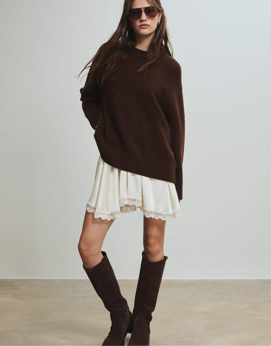 Stradivarius - Weicher Strickpullover in Braun-Brown von Stradivarius