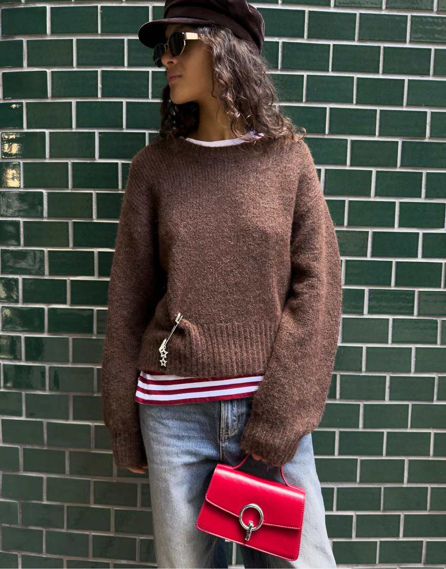 Stradivarius - Weicher Strickpullover in Braun-Brown von Stradivarius