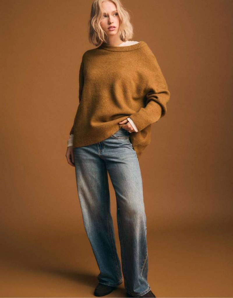 Stradivarius - Weicher Strickpullover in Ocker-Gelb von Stradivarius