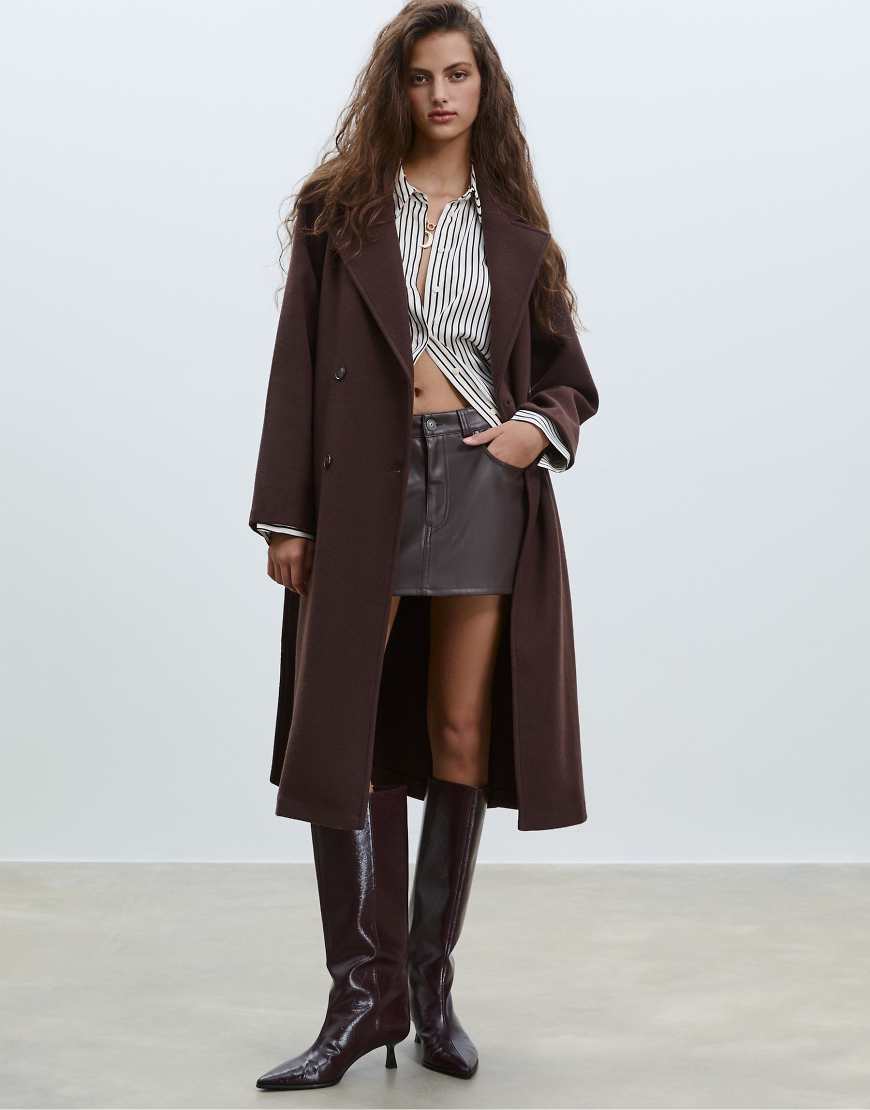 Stradivarius - Weicher Trenchcoat in Braun-Brown von Stradivarius