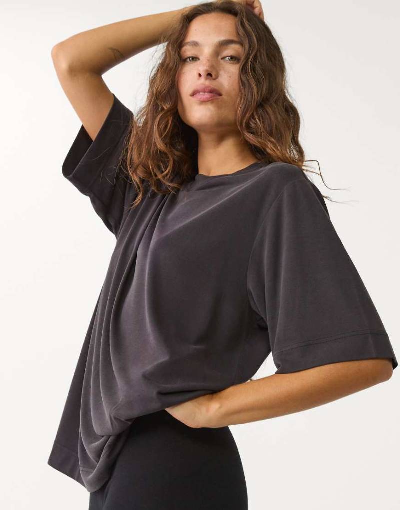 Stradivarius - Weiches Oversize-T-Shirt in Schwarz von Stradivarius