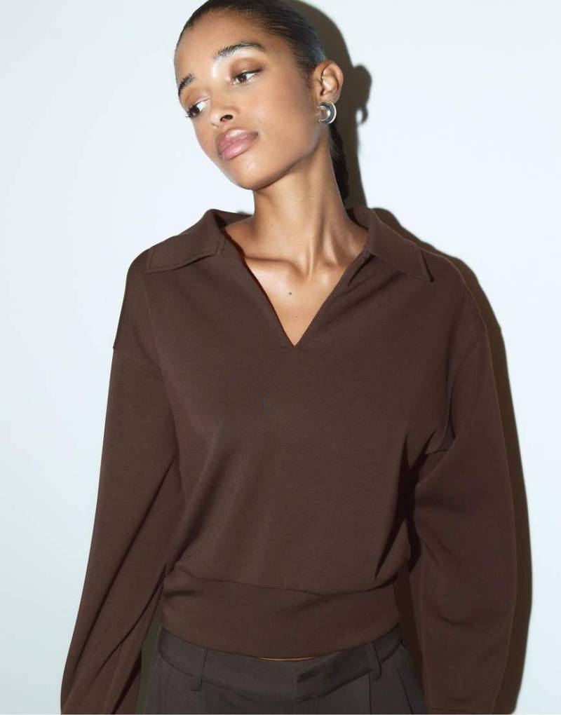 Stradivarius - Weiches Sweatshirt in Braun-Brown von Stradivarius