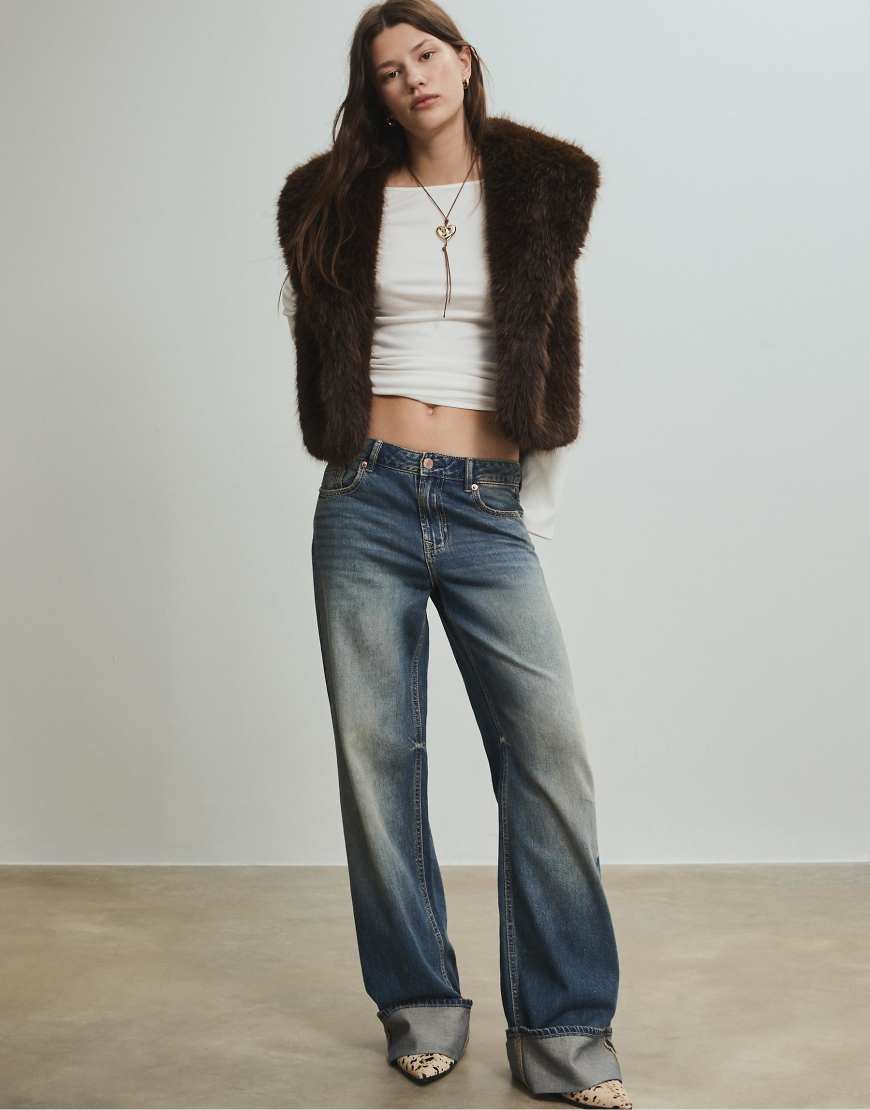 Stradivarius - Weste aus Kunstpelz in Braun-Brown von Stradivarius