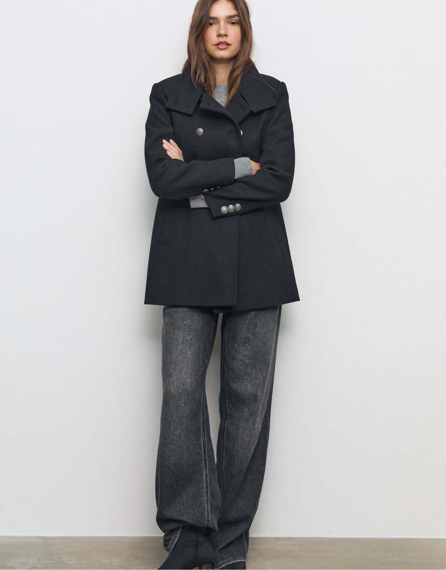 Stradivarius - Zweireihiger Mantel in Schwarz von Stradivarius