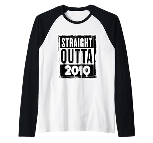 Straight Outta 2010 Geburtstag Damen Herren Distressed Funny Raglan von Straight Outta 2010 Birthday Womens Mens Products