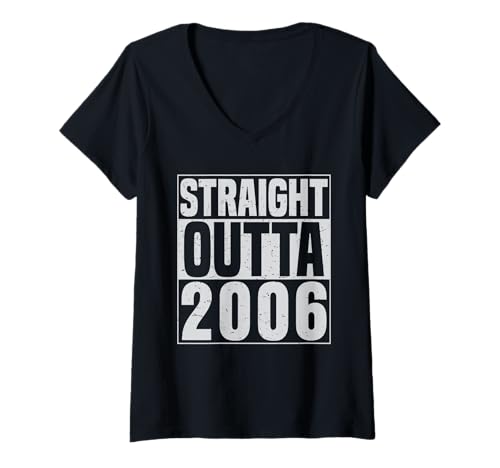 Damen Straight Outta 2006 Classic Years Vintage Birth of Birthday T-Shirt mit V-Ausschnitt von Straight Outta Vintage Birthday Retro Year Store