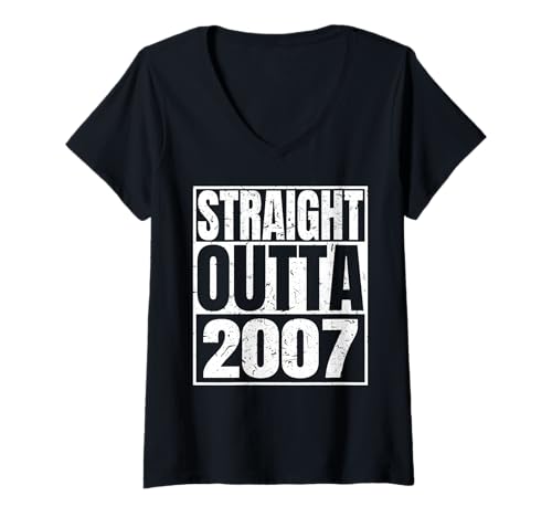 Damen Straight Outta 2007 Vintage Year Classic Birth of Birthday T-Shirt mit V-Ausschnitt von Straight Outta Vintage Birthday Retro Years Store
