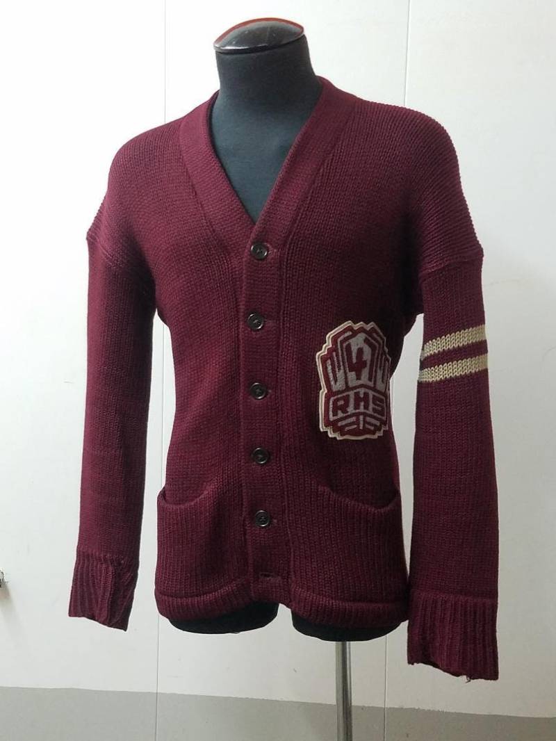 1940 Er100 Schwere Stricken Maroon Schule Pullover Größe L Rockabilly Vlv Sport 1940 Er100 Schwere Stricken Maroon Schule Pullover Größe L Rockabilly Vlv Sport von Straight8Vintage