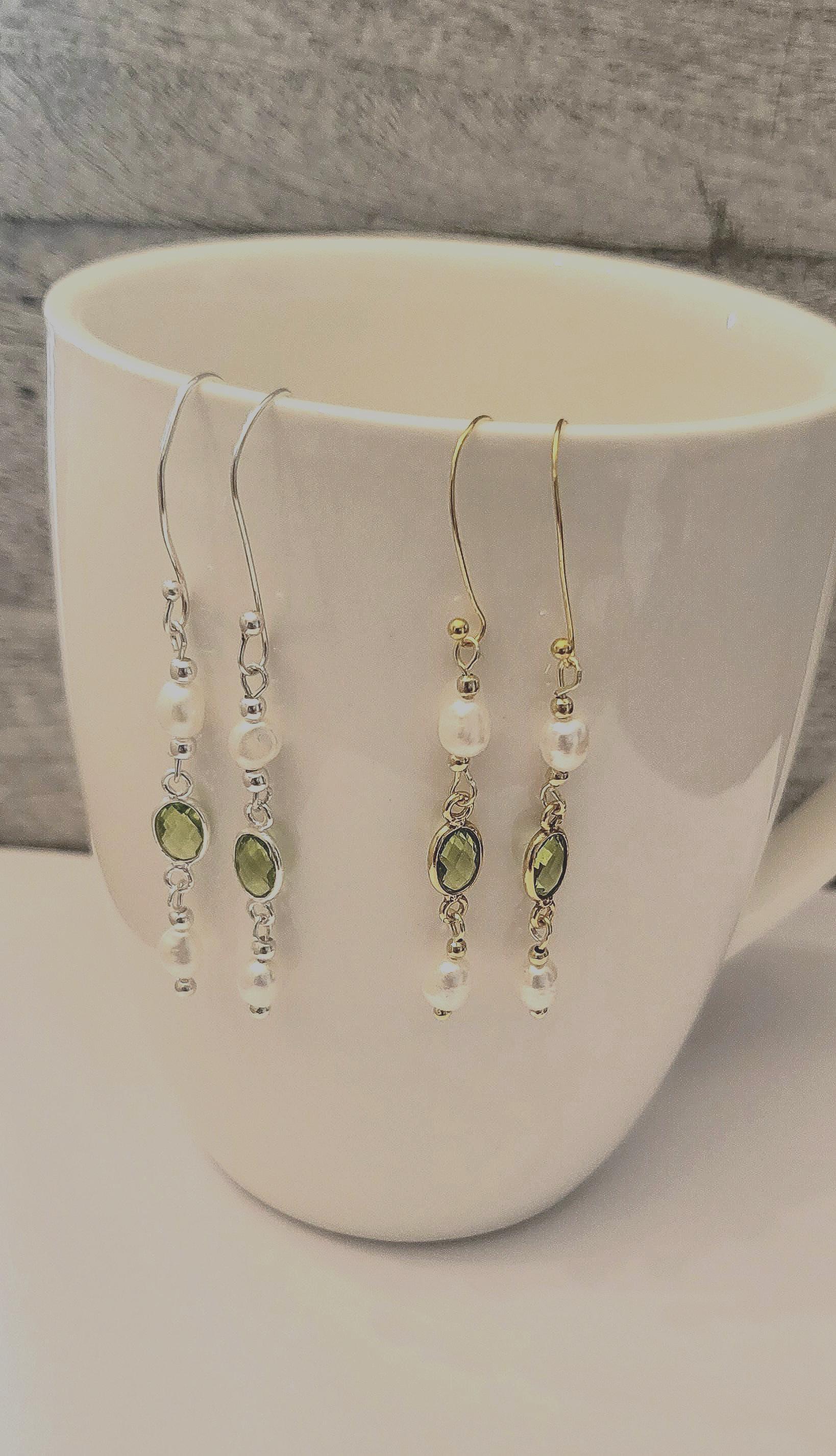 Ohrringe Gold & Silber 925 Sterling Peridot Und Süßwasserperlen Ohrringe Gold & Silber 925 Sterling Peridot Und Süßwasserperlen von Strand7