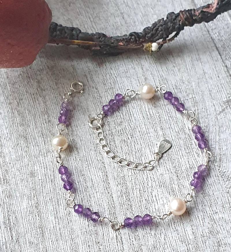 Zartes Amethyst Armband 925 Silber Mit Aaa Süßwasserperlen in Wunschlänge -Geschenk Für Frauen - Minimalistisch von Strand7