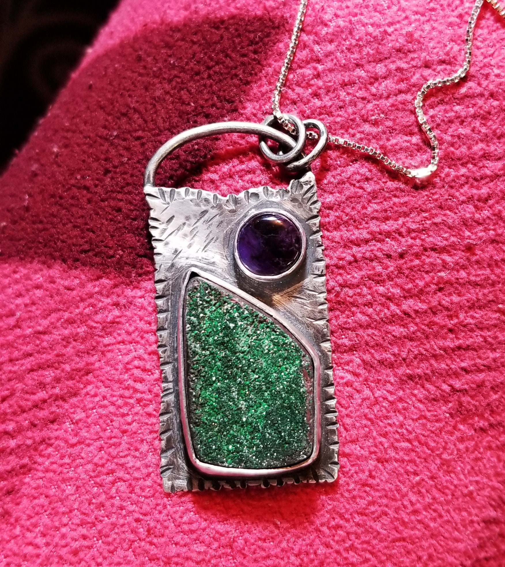 Grün Druzy Sparkely Uwarowit Amethyst Sterling Anhänger von StrandedByDesignCo