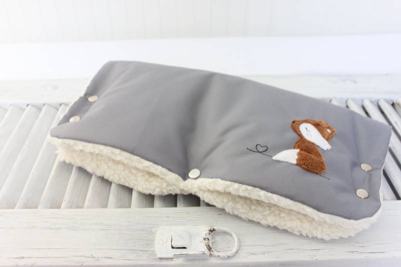 Wasserabweisender Kinderwagenmuff "Füchsle" von Strandwolke