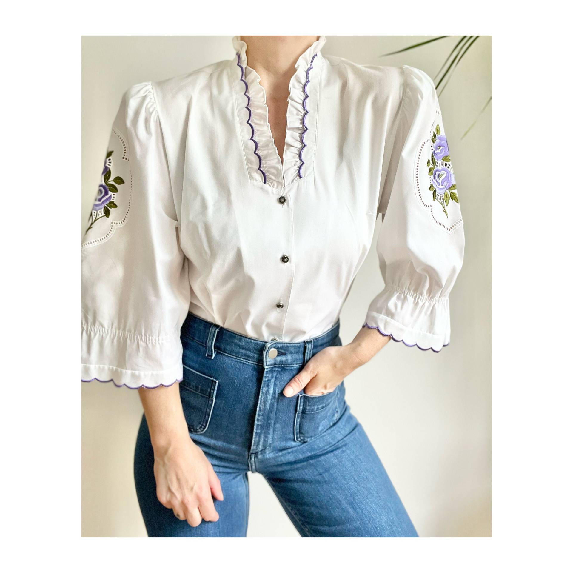 Vintage White Floral Prairie Cotton Folk Rüschen Puffy Cottage Core Bluse Vintage White Floral Prairie Cotton Folk Rüschen Puffy Cottage Core Bluse von StrangeMoonVintageDE