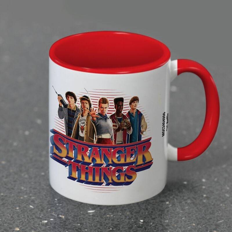Stranger Things Cast Tasse multicolor von Stranger Things