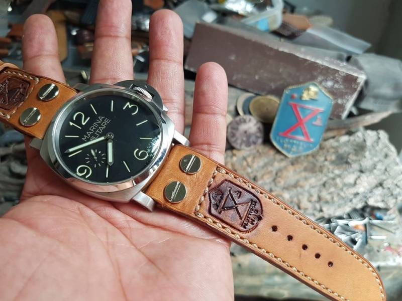 50% Handmade Rivets Armband 26/24 Mm Für Alle Panerai Und Militare Uhr Free X M.a.s. Flottiglia Schnalle 50% Handmade Rivets Armband 26/24 Mm Für Alle Panerai Und Militare Uhr Free X M.a.s. Flottiglia Schnalle von StrapsMonster