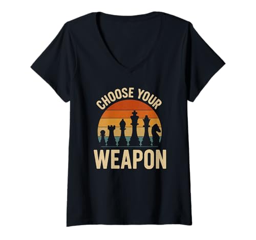 Damen Wähle Deine Waffe lustiger Schachspieler Witz T-Shirt mit V-Ausschnitt Damen Wähle Deine Waffe lustiger Schachspieler Witz T-Shirt mit V-Ausschnitt von Strategic Chess Player Apparel Co.